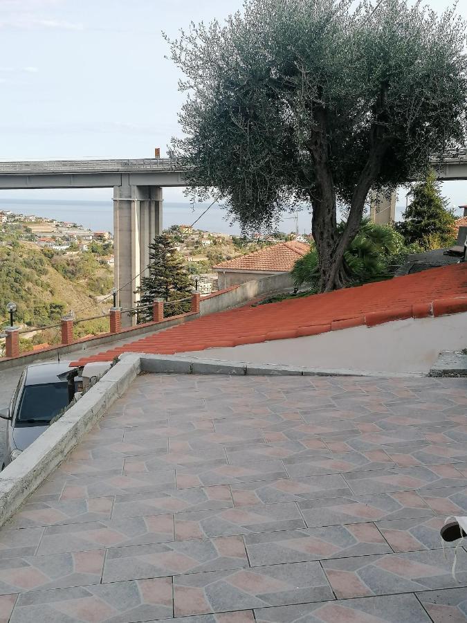 La Casa Di Trilly Sanremo Exterior foto